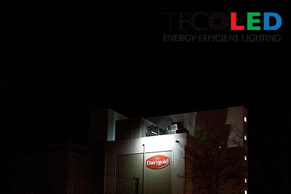 Przemysłowe naświetlacze LED IP65 - oświetlenie terenów wokół fabryki